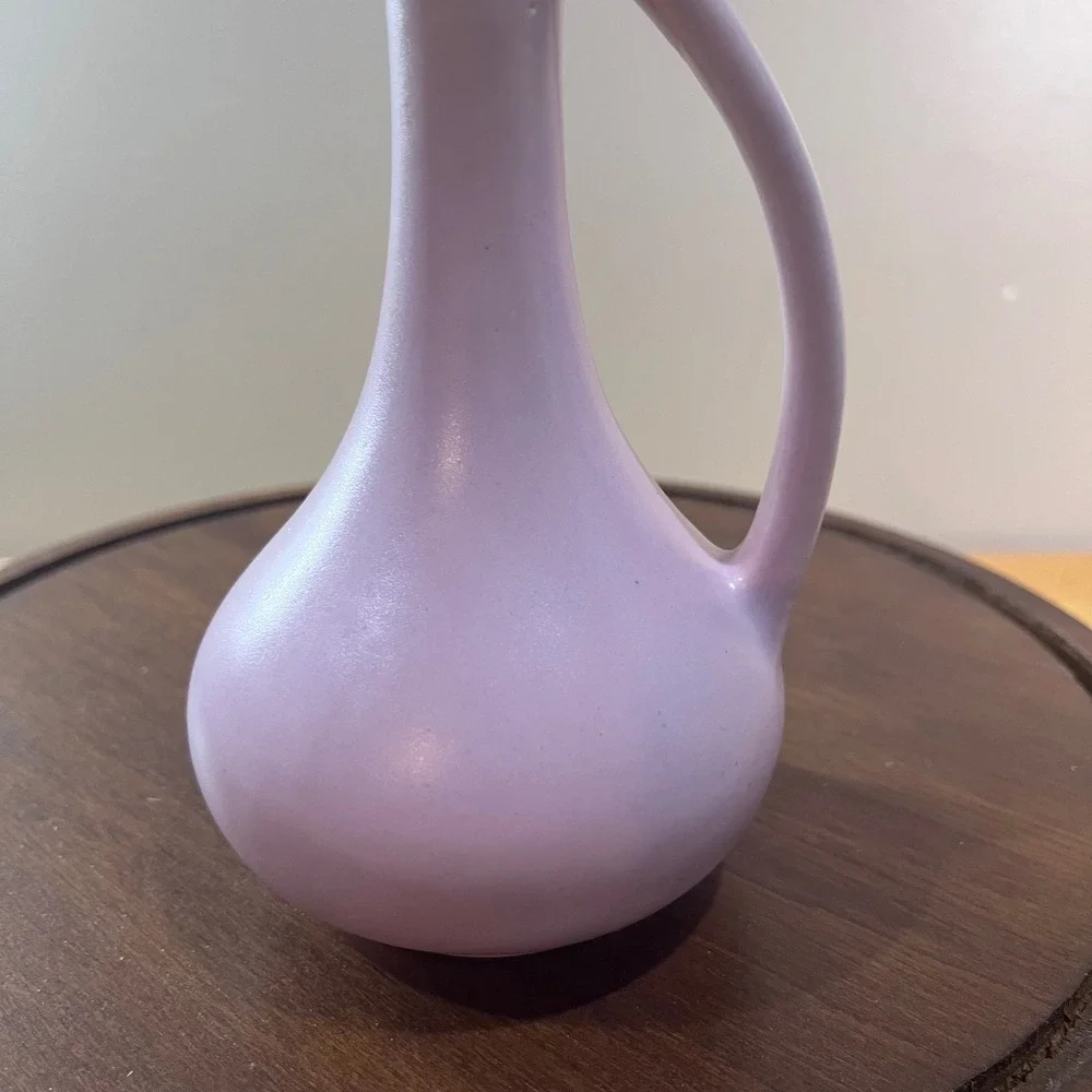 Vtg Royal Haeger USA R692 Pale Pink MCM Ceramic Pitcher Vase Ewer 7.75
